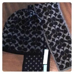 Coach hat & scarf set